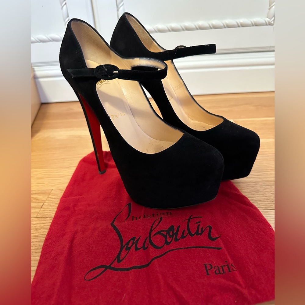 Christian Louboutin Lady Daf 160 Black Suede Pumps 37.5 Daffodile Victoria